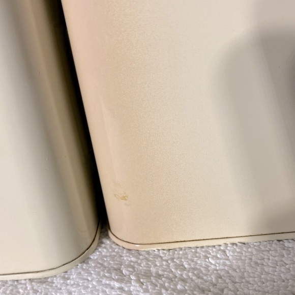 Vintage Ekco Beige Painted Metal Coffee Tea Canisters W Plastic Lids - Picture 8 of 13